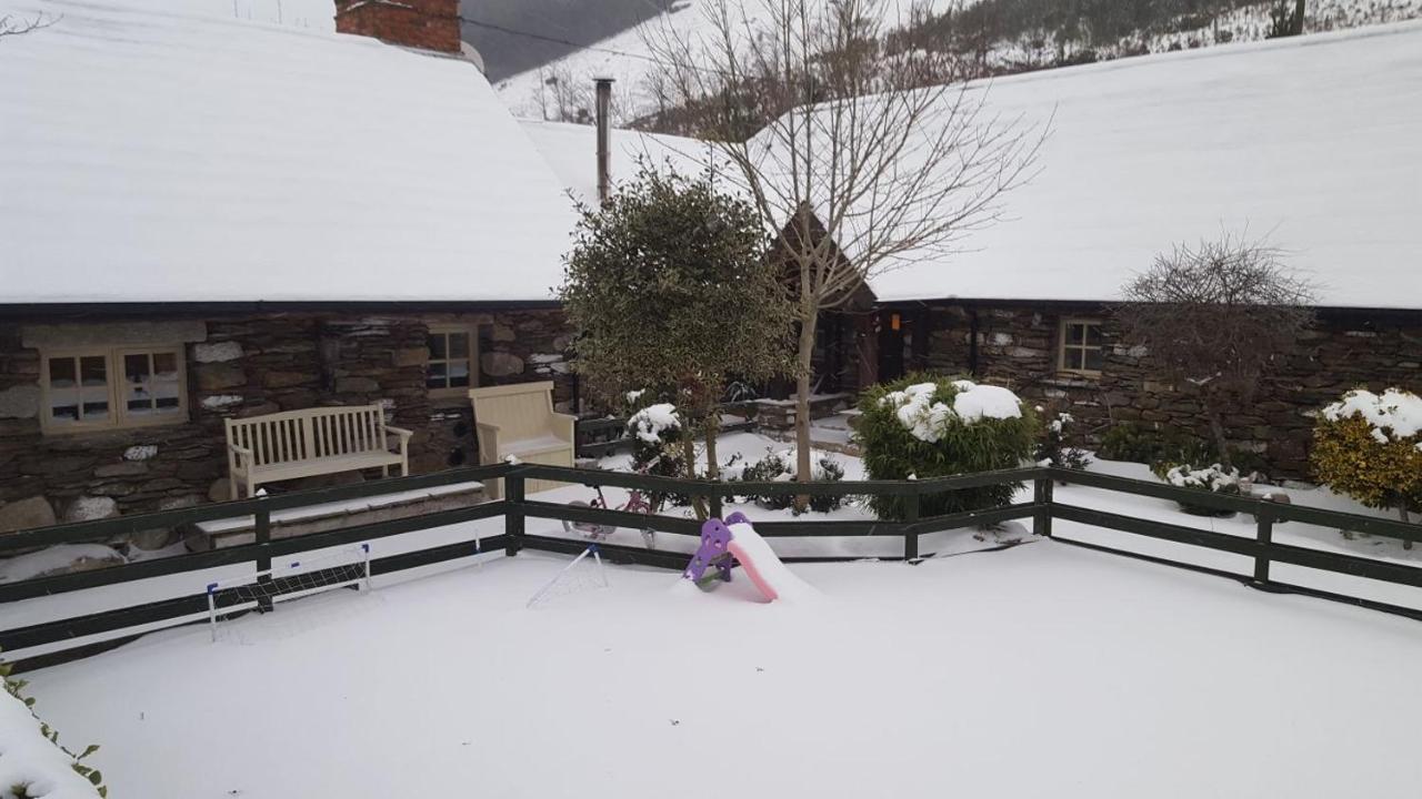 Clarisses Cottage Laragh Exterior photo